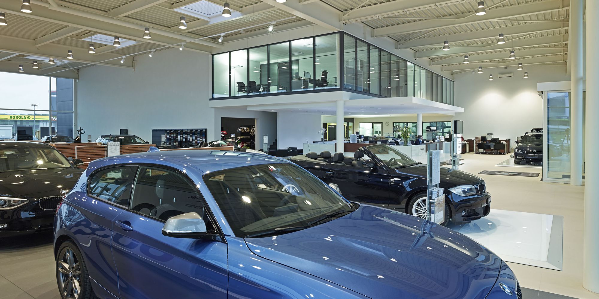 Hell bmw garage