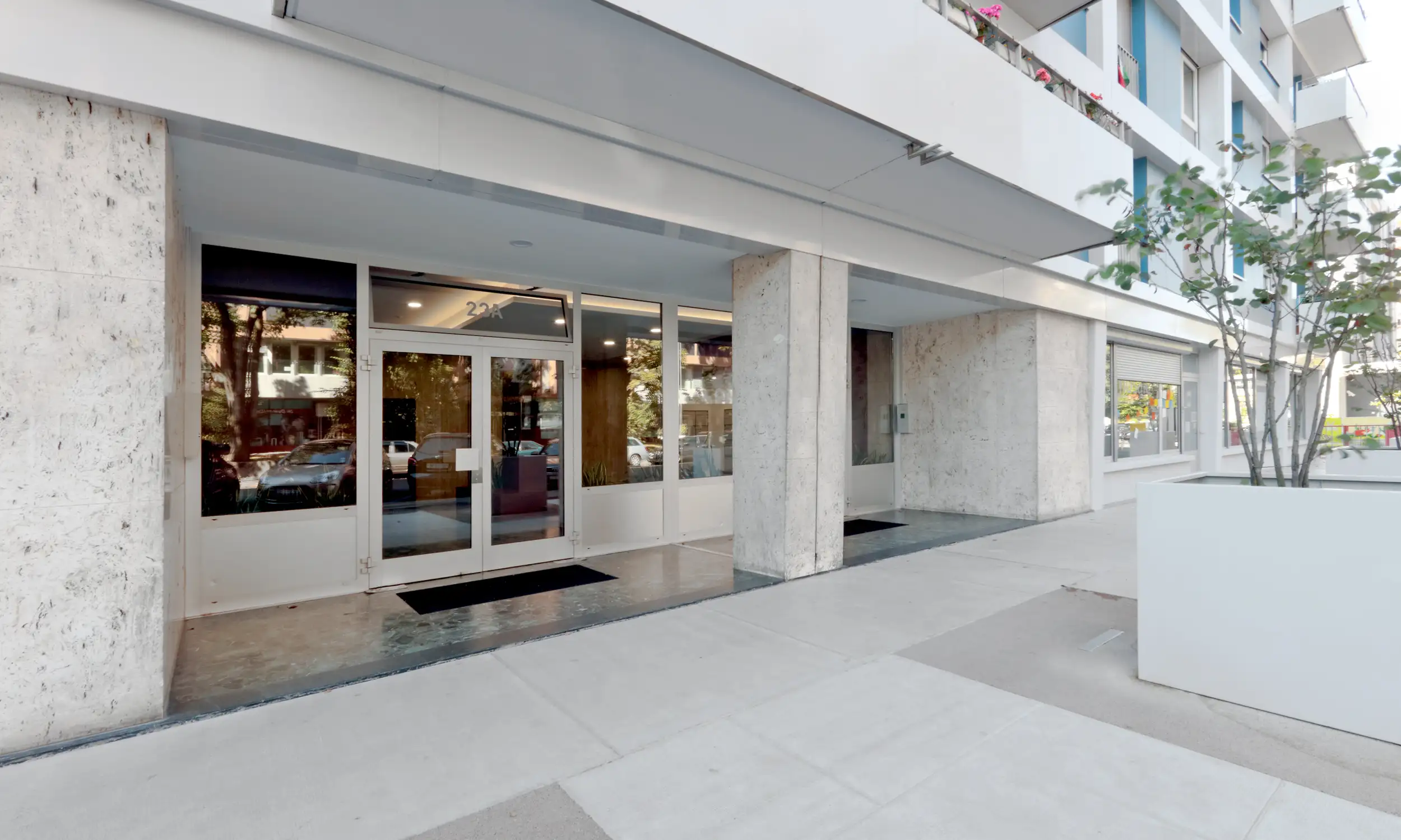 Avenue Dumas 23