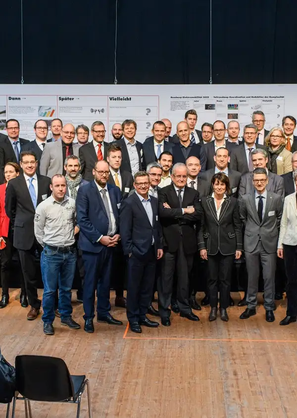 Bouygues Construction signe la feuille de route pour la mobilité électrique 2022