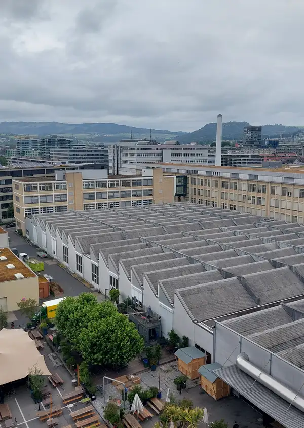 LG-Areal in Zug: Erste Vorbereitungsarbeiten am Zählerweg und in der Gartenstadt 2a